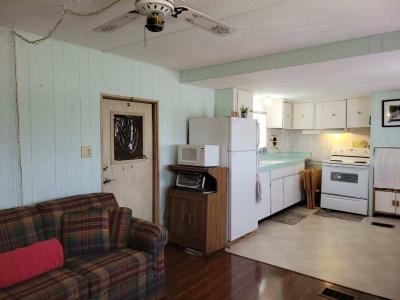 Photo 4 of 31 of home located at 31 Kingsport Ave Palmetto, FL 34221