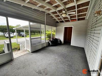 Photo 4 of 25 of home located at 5485 Jaleen Avenue Lockhart, FL 32810