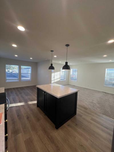 Photo 2 of 19 of home located at 3555 S. Pacific Hwy Lot # 70 Medford, OR 97501