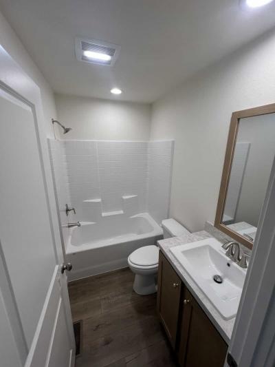 Photo 4 of 19 of home located at 3555 S. Pacific Hwy Lot # 70 Medford, OR 97501