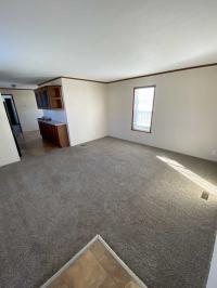 2014 Champion Redman Avantage II RA-1670-201 Manufactured Home