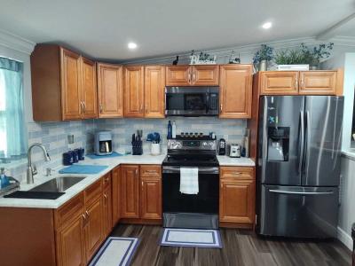 Photo 2 of 8 of home located at 8775 20th St., Lot 181 Vero Beach, FL 32966