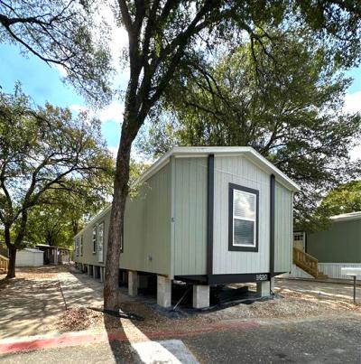 Mobile Home at 8 Palma Cir. Austin, TX 78744