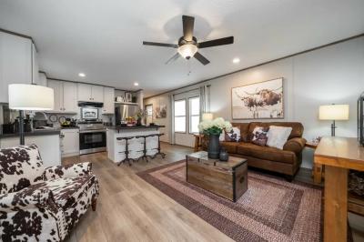 Photo 2 of 9 of home located at 30 Espinosa Dr., Austin, TX 78744