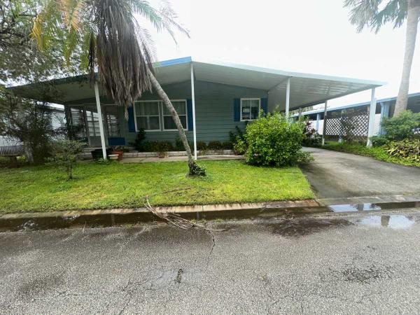 Photo 1 of 2 of home located at 7000 20th St #835 Vero Beach, FL 32966