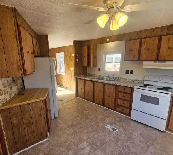 1987  Mobile Home For Sale
