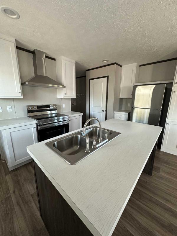 2025 Clayton MIYO Mobile Home