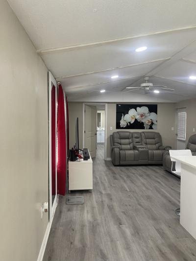 Photo 5 of 27 of home located at 9126 Mcmillan Lane Tampa, FL 33635