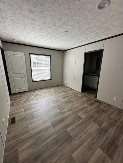 Photo 4 of 6 of home located at 14 Olmos Dr. Austin, TX 78744