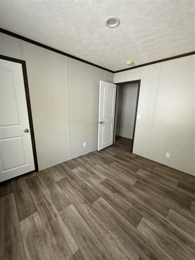 Photo 5 of 6 of home located at 14 Olmos Dr. Austin, TX 78744