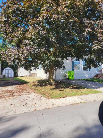 Photo 2 of 17 of home located at 1811 Aldrin Ct #299 Milford, MI 48381