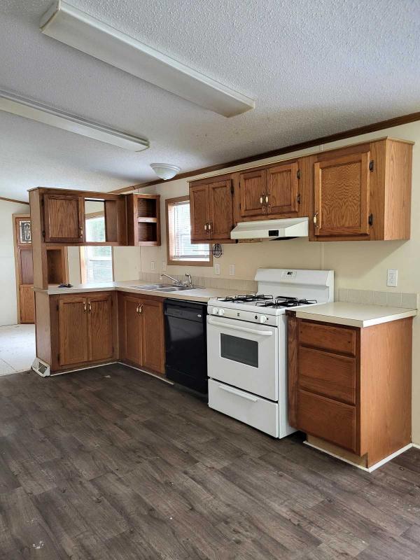 1998 Fleetwood 4563R Manufactured Home