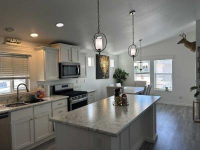 Photo 5 of 18 of home located at 400 W Baseline Rd Lot 286 Tempe, AZ 85283