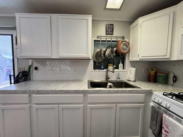 1986 Manufactured Home