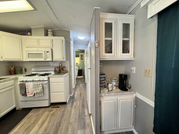 1986 Manufactured Home