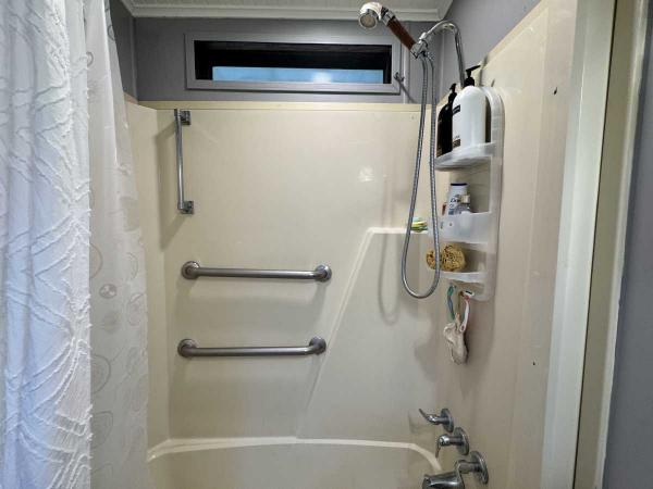 1986 Manufactured Home