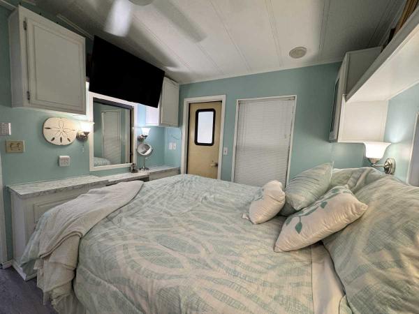 1986 Manufactured Home