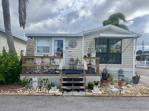 1988 Manufactured Home