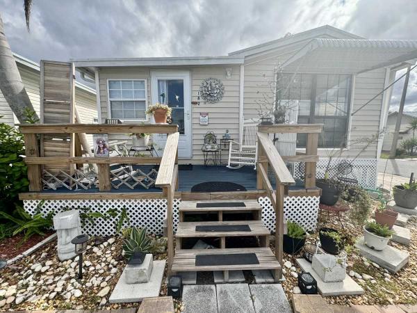 1988 Manufactured Home