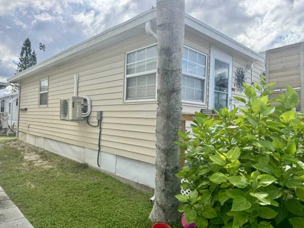 1988 Manufactured Home