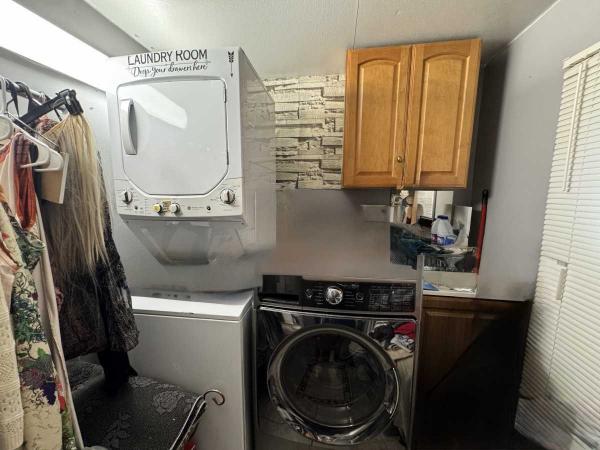 1988 Manufactured Home