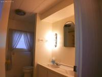 1975 Hillcrest Manufactured Home