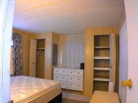 1975 Hillcrest Manufactured Home