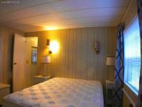 1975 Hillcrest Manufactured Home