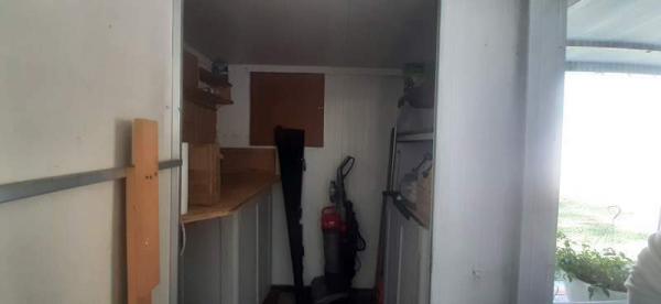 1975 Hillcrest Manufactured Home