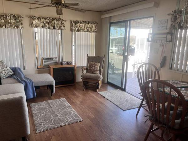 1988 Skyline Manufactured Home