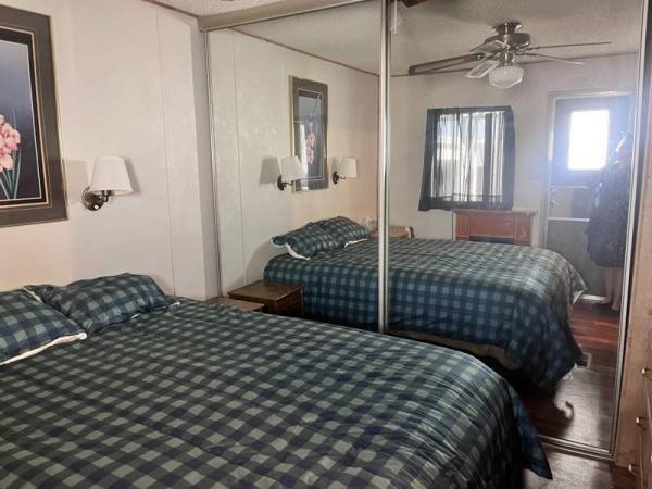 1988 Skyline Manufactured Home