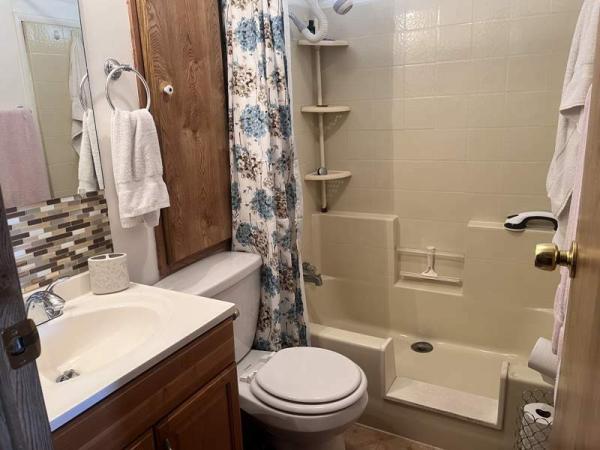 1988 Skyline Manufactured Home