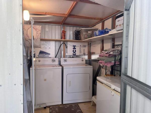 1988 Skyline Manufactured Home