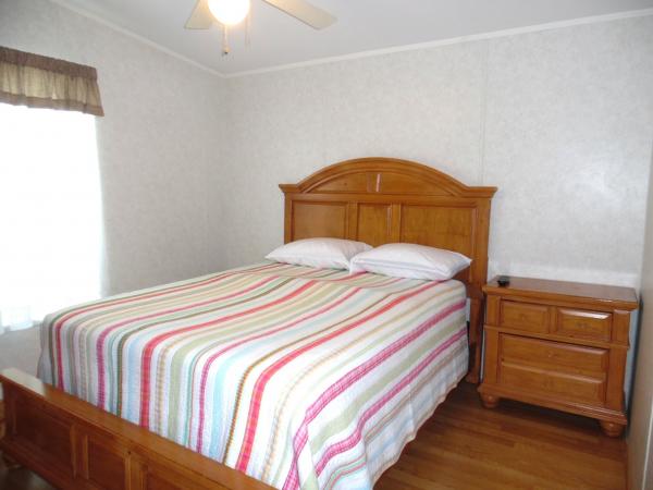2005 Homes of Merit Mobile Home