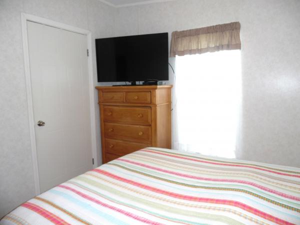 2005 Homes of Merit Mobile Home