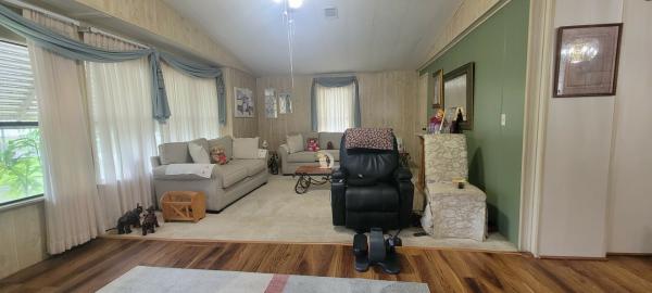 1985 Mobile Home