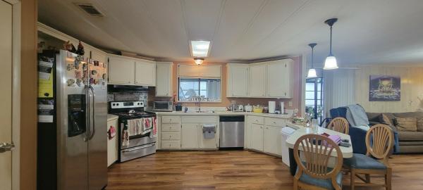 1985  Mobile Home For Sale