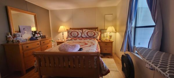 1985  Mobile Home For Sale