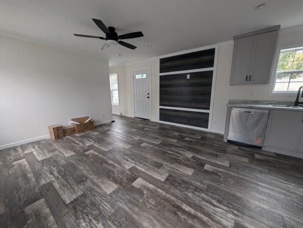 2026 Skyline Essence 587 Mobile Home