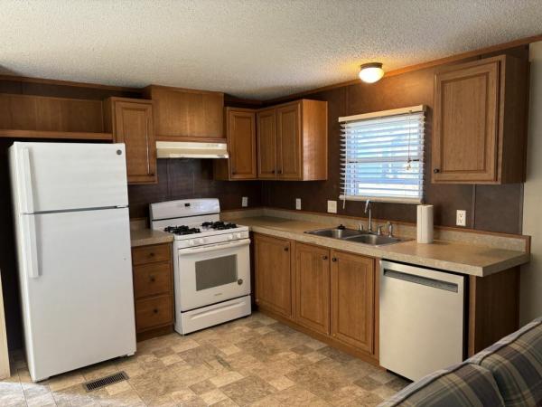 2013 ADHM Hickory III Mobile Home