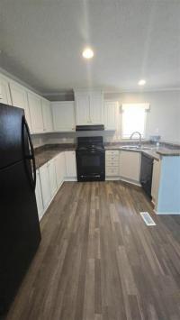 2021 Clayton Homes Inc Community Series Mobile Home
