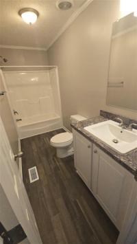 2021 Clayton Homes Inc Community Series Mobile Home