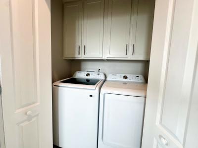 Photo 5 of 16 of home located at 411 NE Pier Way Jensen Beach, FL 34957