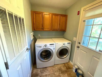 Photo 4 of 22 of home located at 10 Shadycrest Drive Nashua, NH 03062
