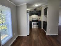 1998 Holly Park mobile Home