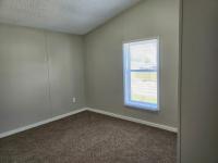 1998 Holly Park mobile Home