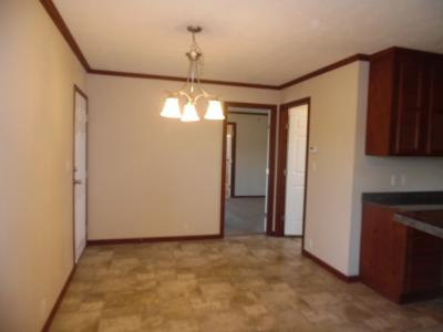 Photo 4 of 10 of home located at 29958 Applewood Flat Rock, MI 48134