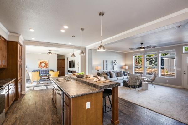 2021 Champion AF3276HDE Mobile Home