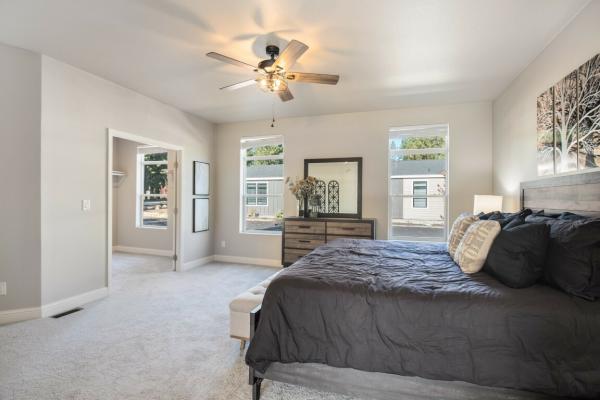 2021 Champion AF3276HDE Mobile Home