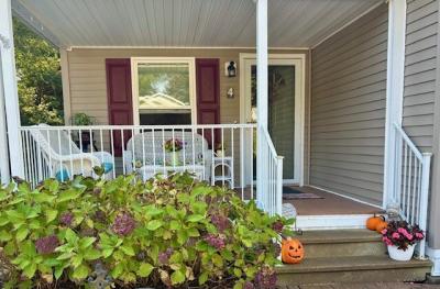 Photo 2 of 18 of home located at 4 Pleasant Trail Killingworth, CT 06419